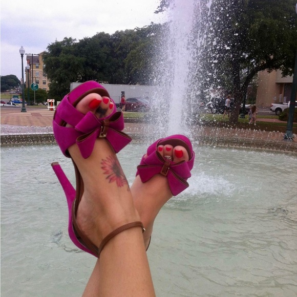 Meet your Posher :-) - Picture 17 of 17